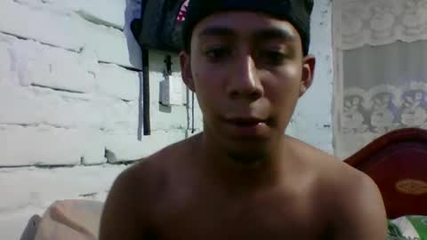 Snapshot of snoobmaster777 chatting on January 31, 9:35 pm Snoob Master 777 online show from January 31, 9:35 pm