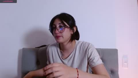 IG     OF red moonn online show from December 16, 5:22 pm