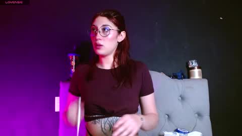 IG     OF red moonn online show from April 9, 6:02 am