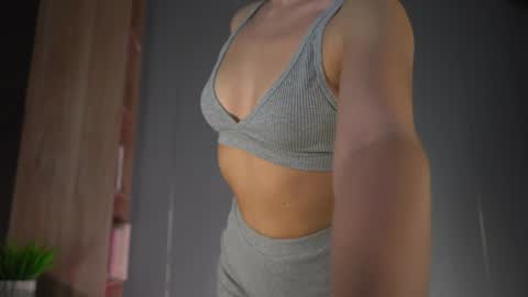 Candice Snow online show from February 4, 7:22 pm