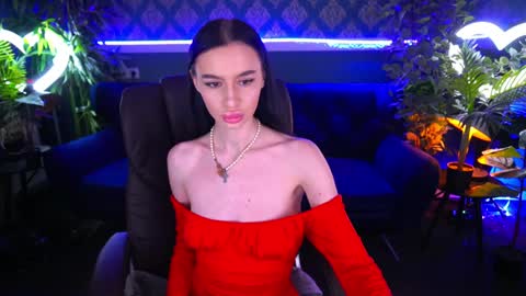 Snapshot of snow_whiteeex chatting on January 11, 2:04 pm snow_whiteeex online show from January 11, 2:04 pm