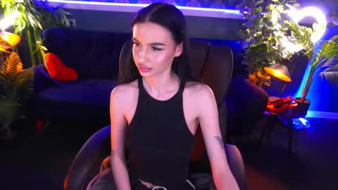 Snapshot of snow_whiteeex chatting on February 25, 11:00 pm snow_whiteeex online show from February 25, 11:00 pm