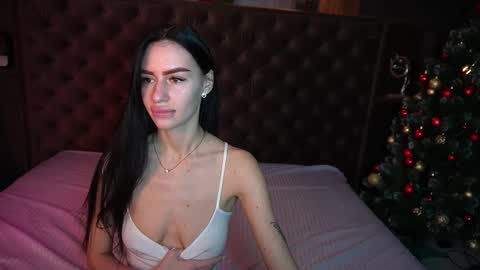 snow_whiteeex online show from December 22, 6:43 am