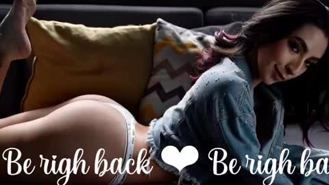 Snapshot of snowbabyxox chatting on February 12, 7:02 pm snowbabyxox online show from February 12, 7:02 pm