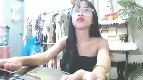 snowballkyut online show from March 15, 4:35 pm