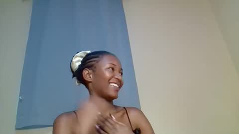 Snowie eyes online show from November 21, 1:10 pm