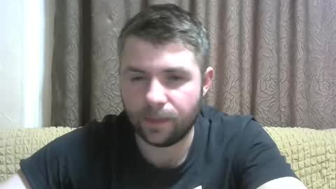 Snapshot of snowyqred chatting on December 26, 12:16 pm Arthur online show from December 26, 12:16 pm