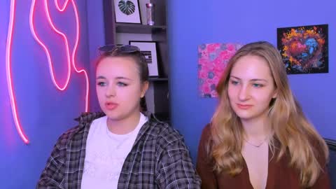 so_hot_rosalie online show from April 2, 11:41 am