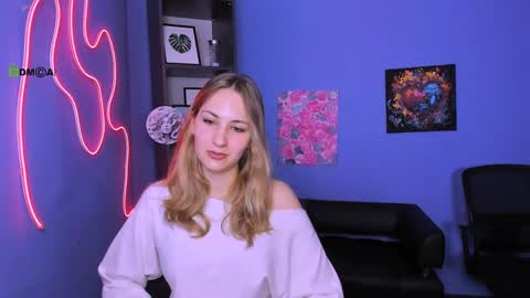 so_hot_rosalie online show from April 3, 9:51 am