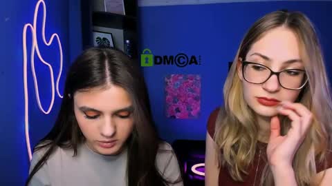 so_hot_rosalie online show from April 24, 7:49 pm