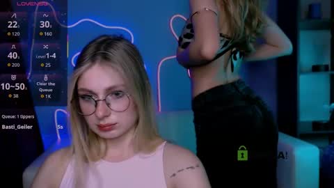 so_hot_rosalie online show from May 27, 7:33 pm
