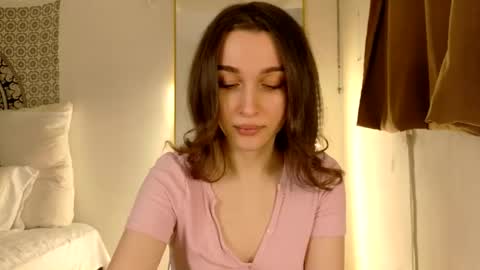 Babygirl Ivy online show from January 9, 11:50 pm