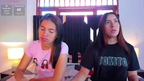 soffy and mia online show from October 23, 12:15 pm