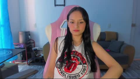 sofia online show from May 6, 9:20 pm