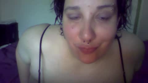 Snapshot of sofi_420 chatting on December 14, 3:15 pm sofi_420 online show from December 14, 3:15 pm