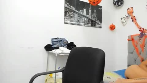 SOFI AND SANTY online show from November 8, 1:50 am