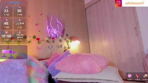 Sofi Blossom  online show from April 7, 9:04 pm