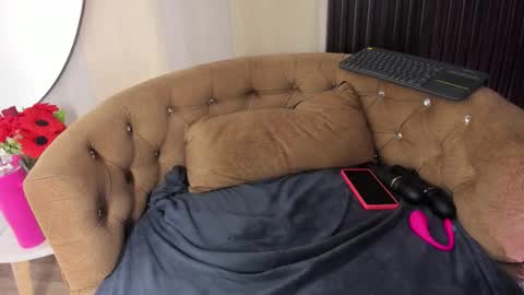 SOFIA online show from February 27, 1:49 am