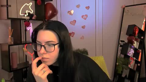 sofi_lonely online show from February 10, 6:17 am