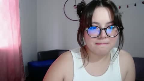 Sofi Lynch online show from November 20, 9:36 pm