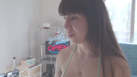 Snapshot of sofi_mora chatting on December 14, 2:31 pm Sofi Mora online show from December 14, 2:31 pm