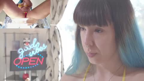 Snapshot of sofi_mora chatting on February 22, 2:19 pm Sofi Mora online show from February 22, 2:19 pm