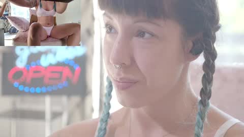 Snapshot of sofi_mora chatting on October 9, 2:59 pm Sofi Mora online show from October 9, 2:59 pm