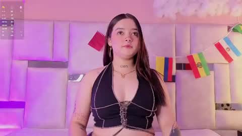 Snapshot of sofi_oaks chatting on June 21, 1:13 pm sofi_oaks online show from June 21, 1:13 pm