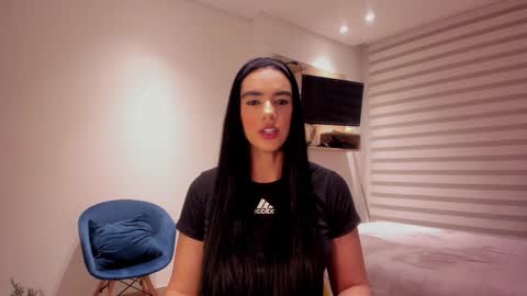 Sofi Saenzz  online show from November 8, 12:44 am