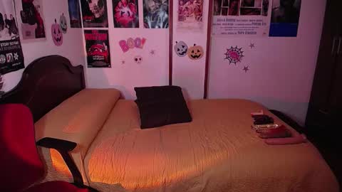 Sofi online show from October 25, 3:40 pm