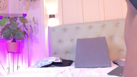 Snapshot of sofia_ebony chatting on February 10, 7:07 pm Sofia online show from February 10, 7:07 pm