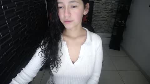 sofia_ginevra online show from December 17, 12:44 pm