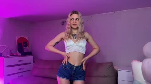 Sofia online show from February 8, 2:26 am