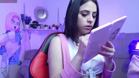 sofia_lara28 online show from November 21, 1:21 pm