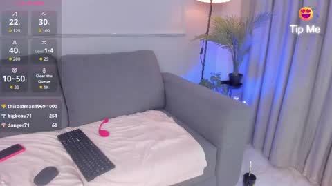 Snapshot of sofia_mark20 chatting on July 14, 12:24 am Sofia online show from July 14, 12:24 am