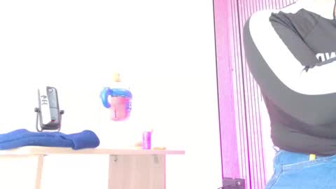 Sofia online show from February 19, 3:02 am