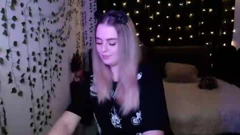 Snapshot of sofia_rosemary chatting on March 2, 1:38 pm sofia_rosemary online show from March 2, 1:38 pm