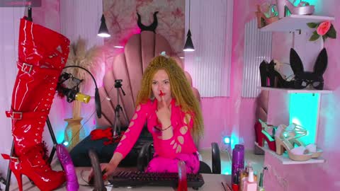 Snapshot of sofia_rosii chatting on December 13, 10:23 pm Sofia online show from December 13, 10:23 pm