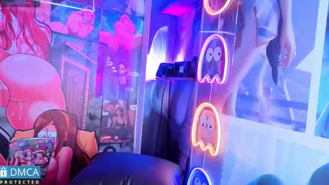 Sofia Sstone online show from December 15, 11:03 am