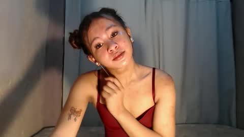 sofia_sweetheart18 online show from May 16, 12:07 am