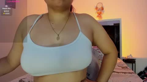 Snapshot of sofia_walke chatting on June 28, 11:22 pm Sofia walke online show from June 28, 11:22 pm