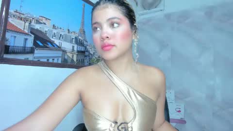 sofiacastillo01 online show from May 29, 1:31 pm