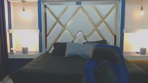 Snapshot of sofiadavis_23 chatting on November 10, 1:10 pm SOFIA online show from November 10, 1:10 pm