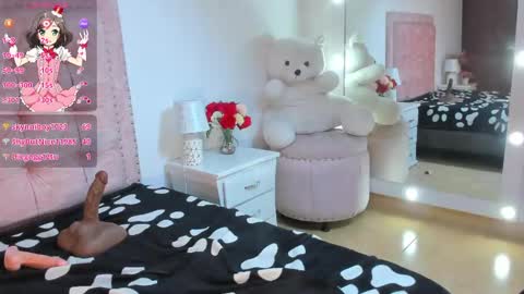 sofianixonn online show from April 13, 1:16 pm