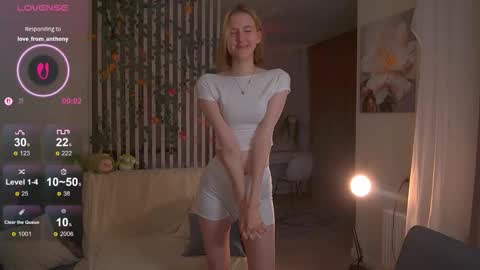 Sofia Help me overcome shynes with 100 thumbs up online show from November 23, 7:46 pm