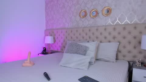 SofiaReyees online show from July 14, 1:50 pm