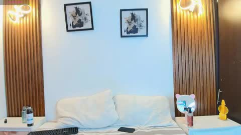   online show from April 15, 10:00 am