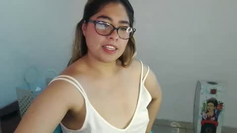 Snapshot of sofiazaf447769 chatting on December 15, 1:37 pm SOFIA online show from December 15, 1:37 pm