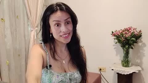 Sofi Bella online show from February 2, 6:39 pm