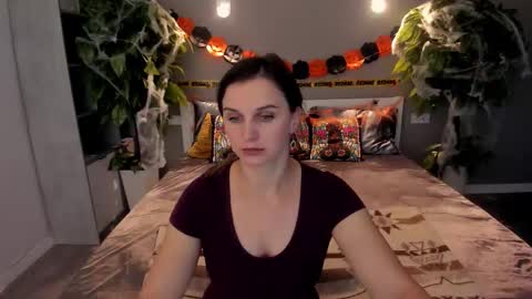 Snapshot of soficroft chatting on October 19, 5:08 am Sofi online show from October 19, 5:08 am
